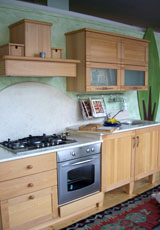 Cucina realizzata con legno di qualità